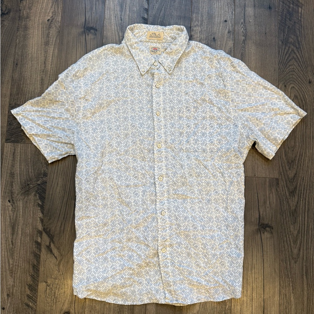 Faherty Geometric Button Down Short Sleeve Shirt.… - image 1